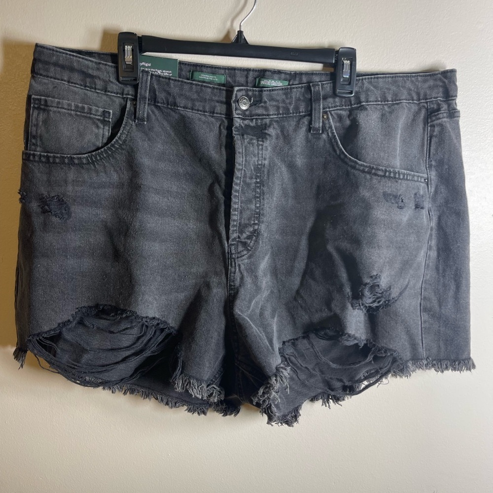 Wild Fable Distressed Black Denim Shorts sz 20 high rise